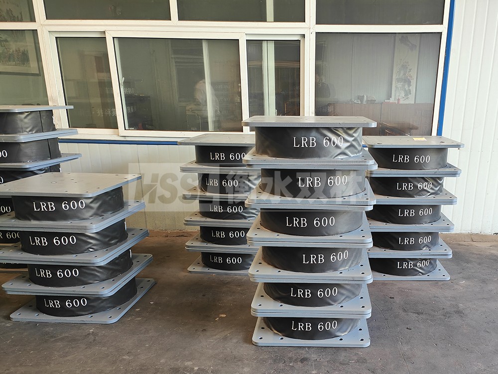LRB700铅芯支座厂家电话 高层隔震支座什么价格 水平分散型橡胶隔震支座多少钱